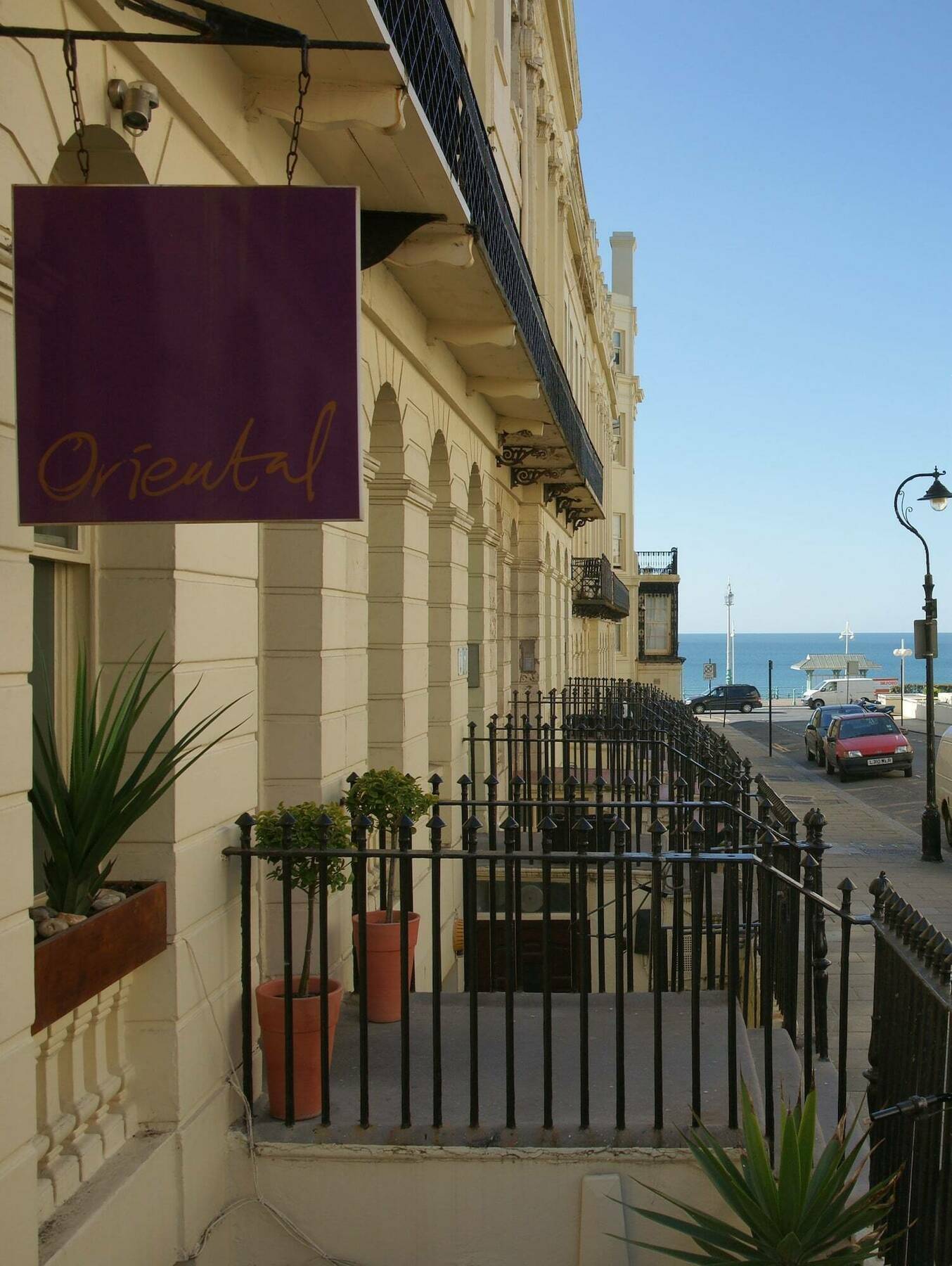The Oriental - 4* Hove