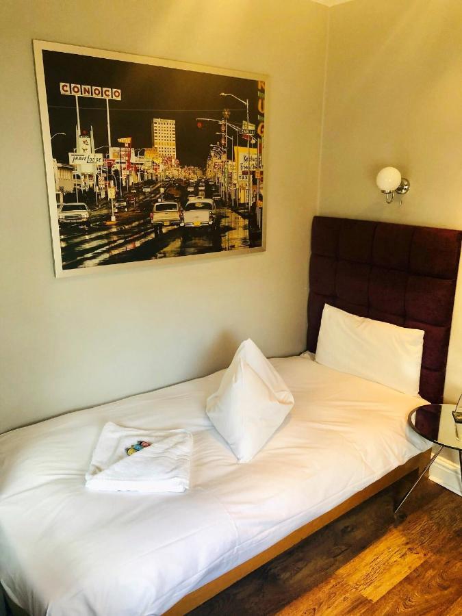 The Oriental - 4* Hove